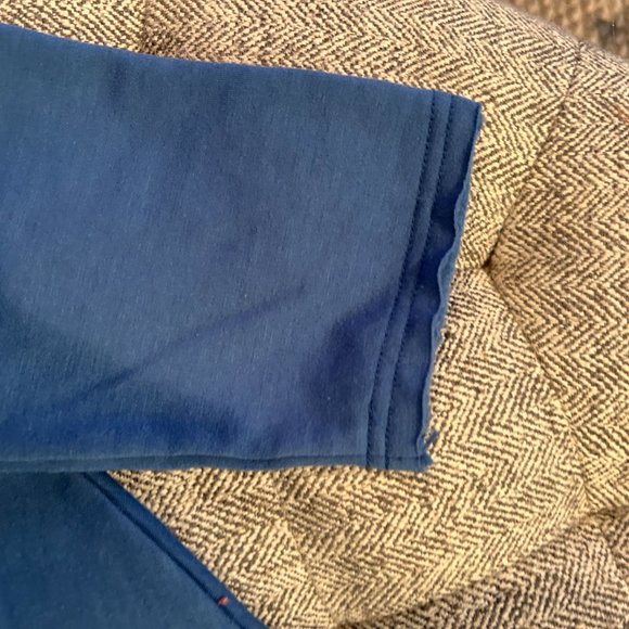 Zipped Hoodie - Picture 4 of 5